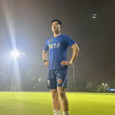 康玲鹏